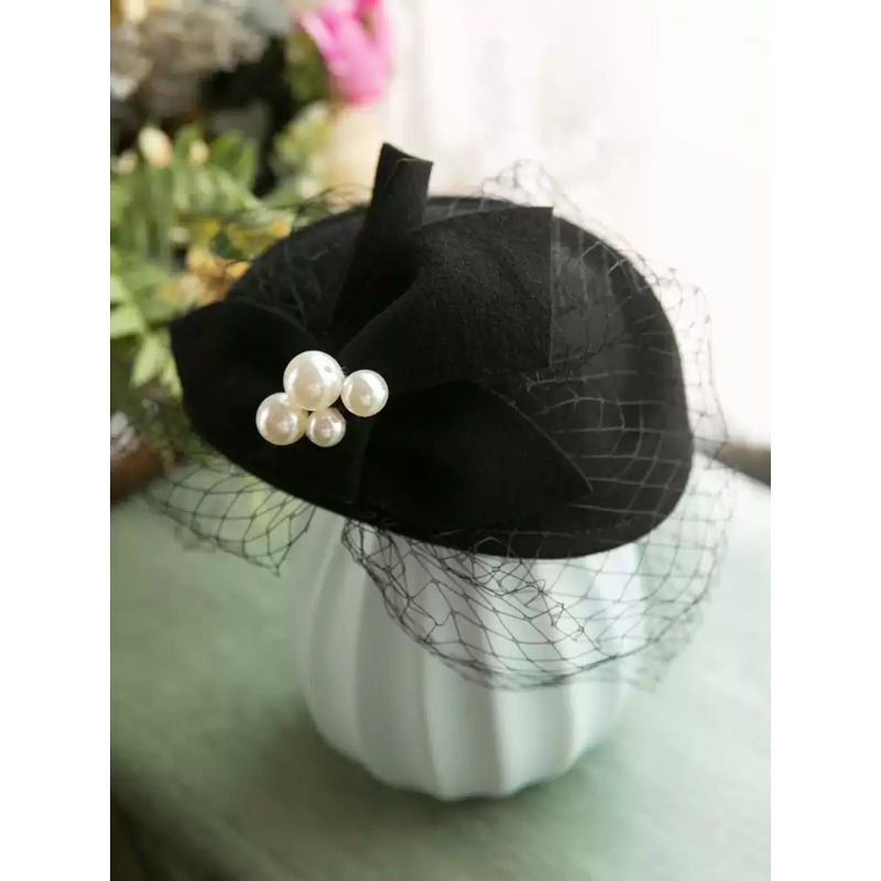 Universe Grocery Store Coprica - Beret French Wool recensione e prezzo